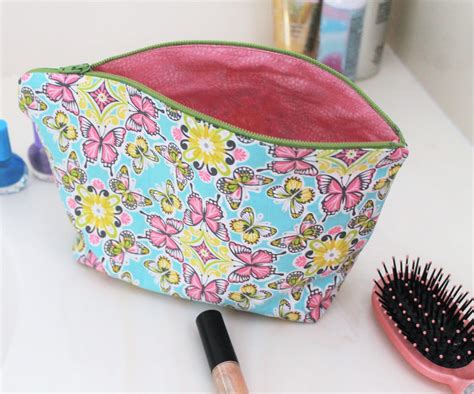 zippered cosmetic bag.